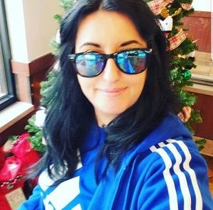 Meet your Posher, Lediana